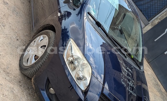 Acheter Occasion Voiture Toyota Auris Bleu à Lomé, Maritime