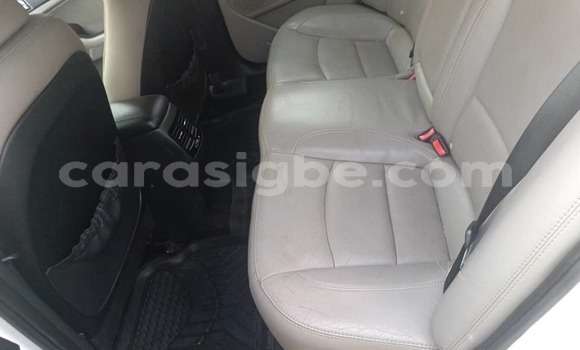 Buy Used Kia Optima White Car in Lome in Maritime Buy Used Kia Optima White Car in Lome in Maritime