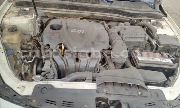 Buy Used Kia Optima White Car in Lome in Maritime Buy Used Kia Optima White Car in Lome in Maritime