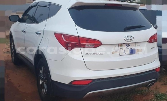 Buy Used Hyundai Santa Fe White Car in Lome in Togo Buy Used Hyundai Santa Fe White Car in Lome in Togo