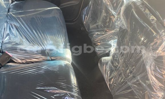 Acheter Occasion Voiture Toyota Yaris Noir à Lomé, Togo Acheter Occasion Voiture Toyota Yaris Noir à Lomé, Togo