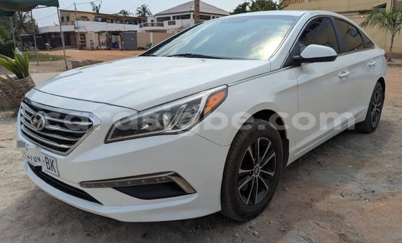 Acheter Occasion Voiture Hyundai Sonata Blanc à Lomé, Maritime Acheter Occasion Voiture Hyundai Sonata Blanc à Lomé, Maritime