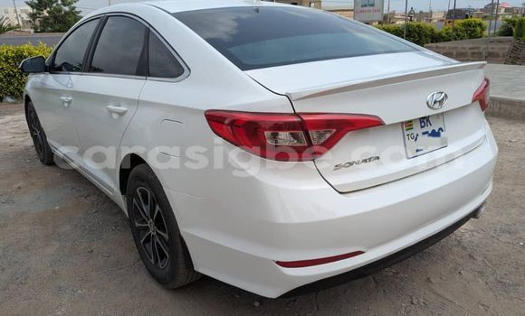 Acheter Occasion Voiture Hyundai Sonata Blanc à Lomé, Maritime Acheter Occasion Voiture Hyundai Sonata Blanc à Lomé, Maritime