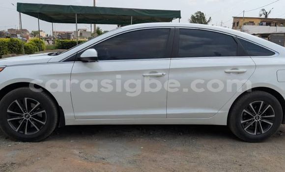 Acheter Occasion Voiture Hyundai Sonata Blanc à Lomé, Maritime Acheter Occasion Voiture Hyundai Sonata Blanc à Lomé, Maritime