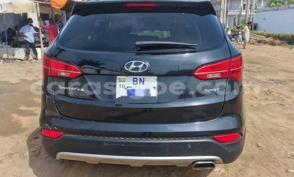 Acheter Occasion Voiture Hyundai Santa Fe Noir à Lome, West africa Acheter Occasion Voiture Hyundai Santa Fe Noir à Lome, West africa