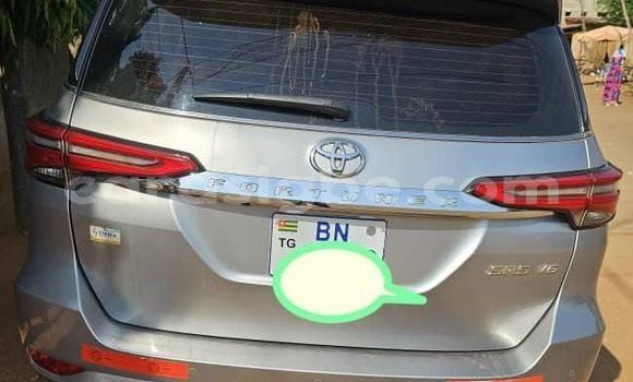 Buy Used Toyota Fortuner Silver Car in Lome in Maritime Buy Used Toyota Fortuner Silver Car in Lome in Maritime