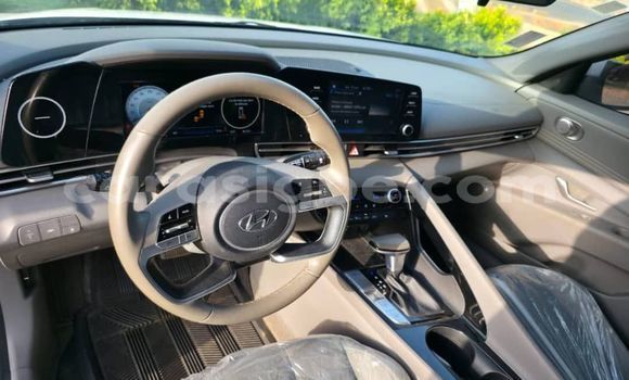 Acheter Occasion Voiture Hyundai Elantra Blanc à Lomé, Maritime Acheter Occasion Voiture Hyundai Elantra Blanc à Lomé, Maritime