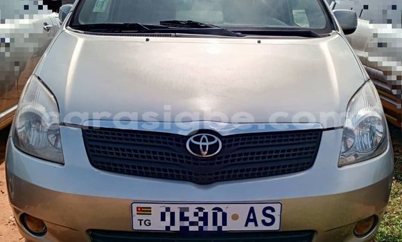 Acheter Occasion Voiture Toyota Verso Gris à Lome, West africa
