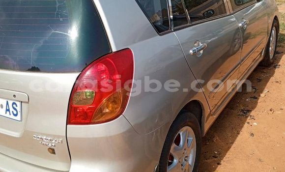 Acheter Occasion Voiture Toyota Verso Gris à Lome, West africa Acheter Occasion Voiture Toyota Verso Gris à Lome, West africa