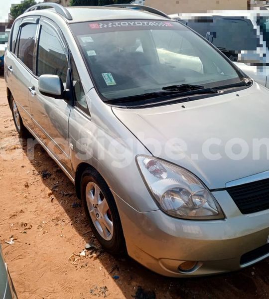 Big with watermark toyota verso west africa lome 10948