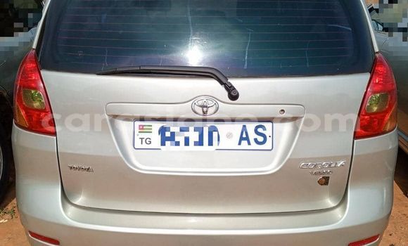 Acheter Occasion Voiture Toyota Verso Gris à Lome, West africa Acheter Occasion Voiture Toyota Verso Gris à Lome, West africa