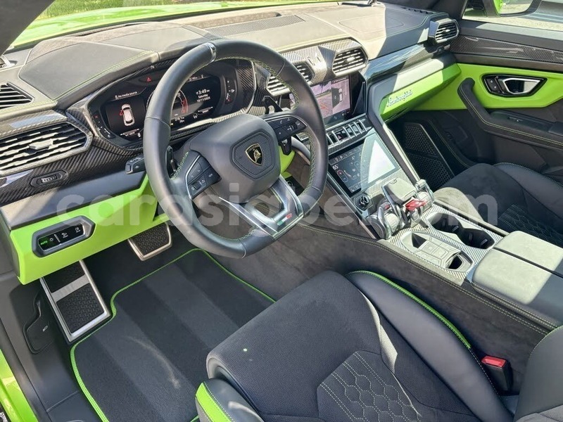 Big with watermark lamborghini urus plateaux blitta 10960