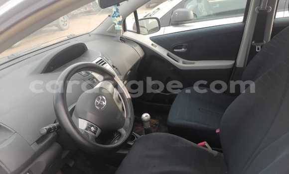 Acheter Occasion Voiture Toyota Yaris Gris à Lomé, Togo Acheter Occasion Voiture Toyota Yaris Gris à Lomé, Togo