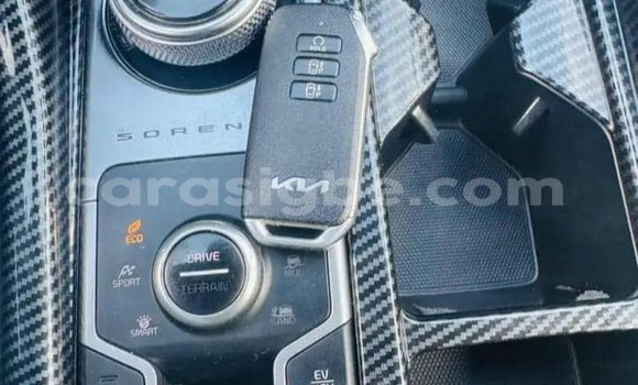 Acheter Occasion Voiture Kia Sorento Noir à Lome, West africa Acheter Occasion Voiture Kia Sorento Noir à Lome, West africa