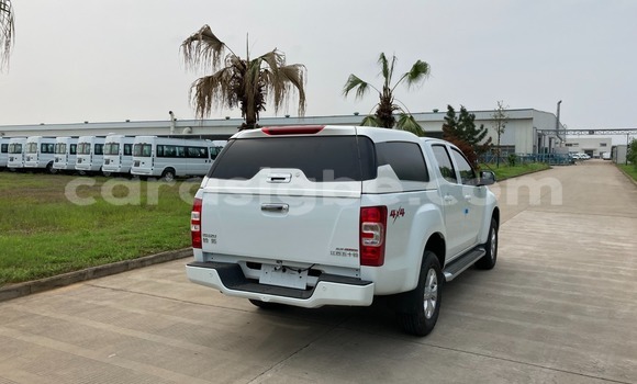 Acheter Occasion Voiture Isuzu TF (Pickup) Blanc à Lomé, Togo Acheter Occasion Voiture Isuzu TF (Pickup) Blanc à Lomé, Togo