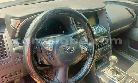 Acheter Occasion Voiture Infinity Q45 Blanc à Lome, West africa Acheter Occasion Voiture Infinity Q45 Blanc à Lome, West africa