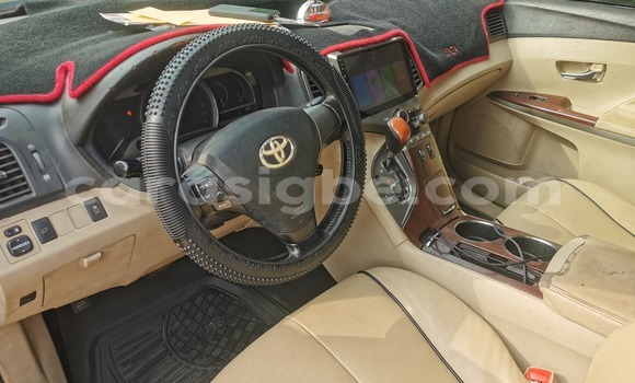 Acheter Occasion Voiture Toyota Venza Noir à Lome, West africa Acheter Occasion Voiture Toyota Venza Noir à Lome, West africa