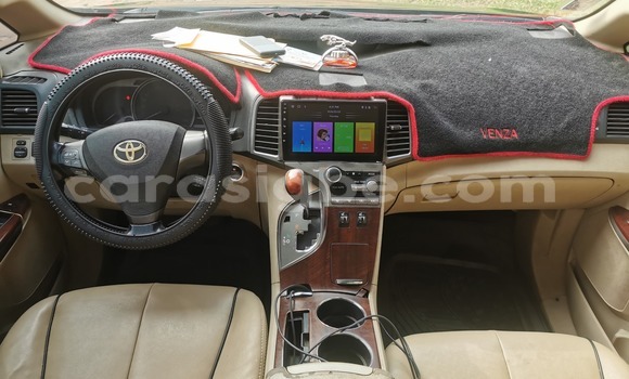 Acheter Occasion Voiture Toyota Venza Noir à Lome, West africa Acheter Occasion Voiture Toyota Venza Noir à Lome, West africa