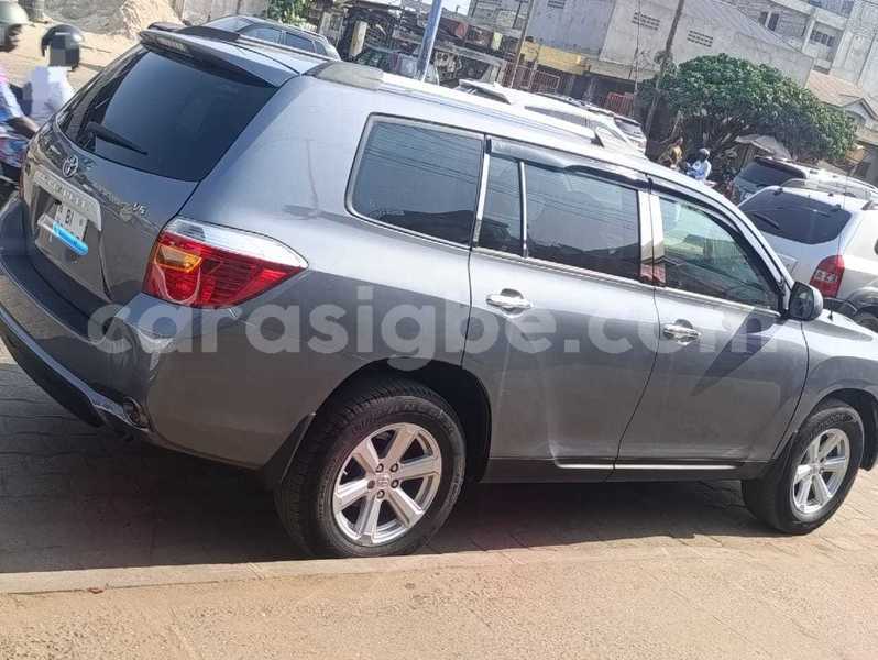 Big with watermark toyota highlander west africa lome 10981