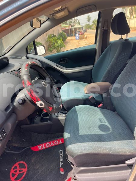 Big with watermark toyota yaris togo lome 10987