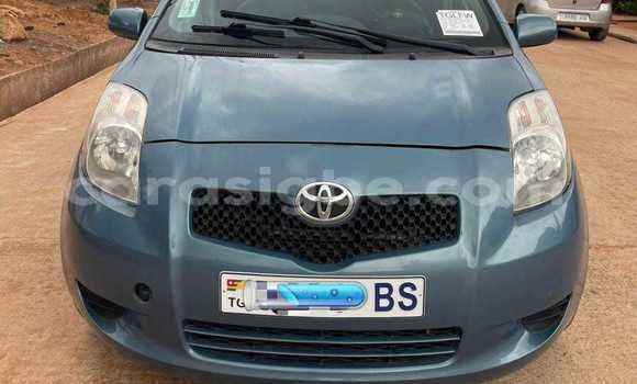 Buy Used Toyota Yaris Blue Car in Lome in Togo Buy Used Toyota Yaris Blue Car in Lome in Togo