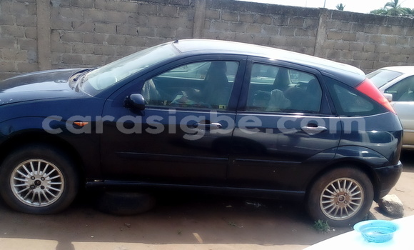 Acheter Occasion Voiture Ford Focus Bleu à Lome, West africa