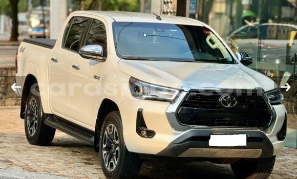 Acheter Occasion Voiture Toyota Hilux Blanc à Lomé, Maritime