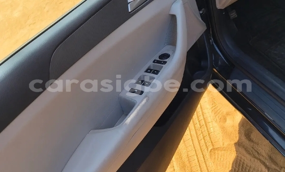Buy Import Hyundai Sonata Black Car in Dékon in Togo Buy Import Hyundai Sonata Black Car in Dékon in Togo