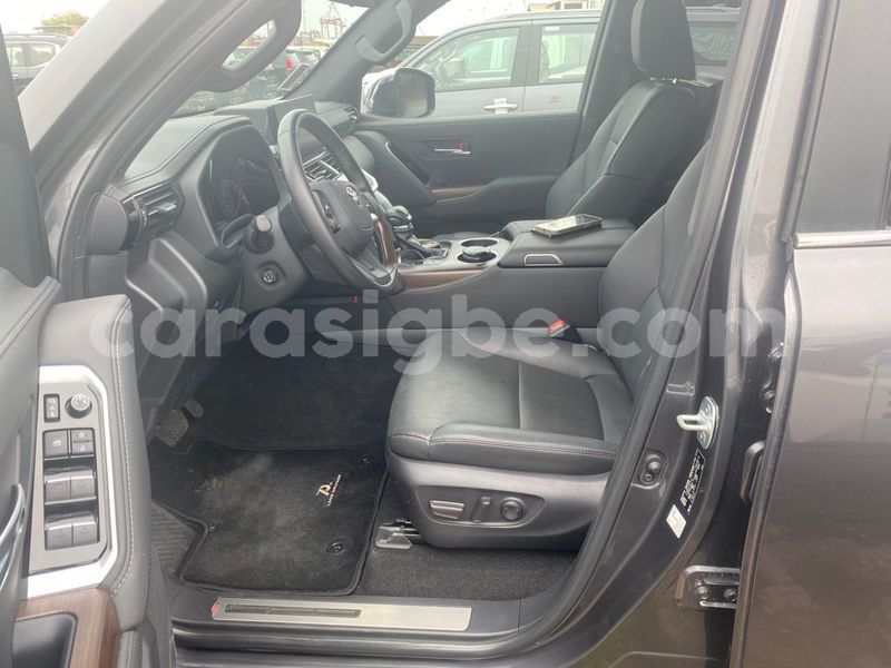 Big with watermark toyota land cruiser west africa lome 11004