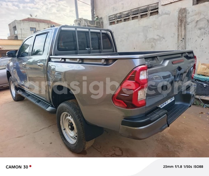 Big with watermark toyota hilux maritime lome 11008