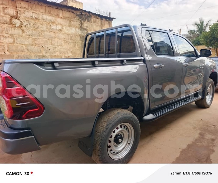 Big with watermark toyota hilux maritime lome 11009