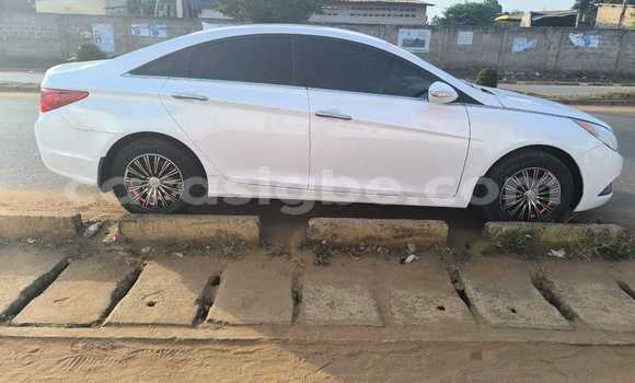 Buy Used Hyundai Sonata White Car in Lome in Maritime Buy Used Hyundai Sonata White Car in Lome in Maritime