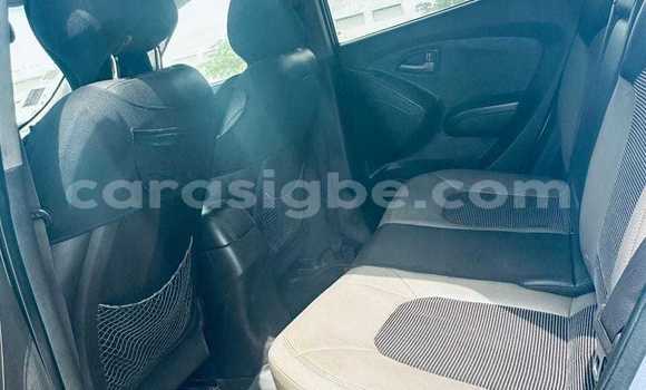 Buy Used Hyundai Tucson Blue Car in Lome in West africa Buy Used Hyundai Tucson Blue Car in Lome in West africa