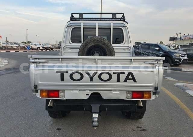 Big with watermark toyota land cruiser togo kande 11020