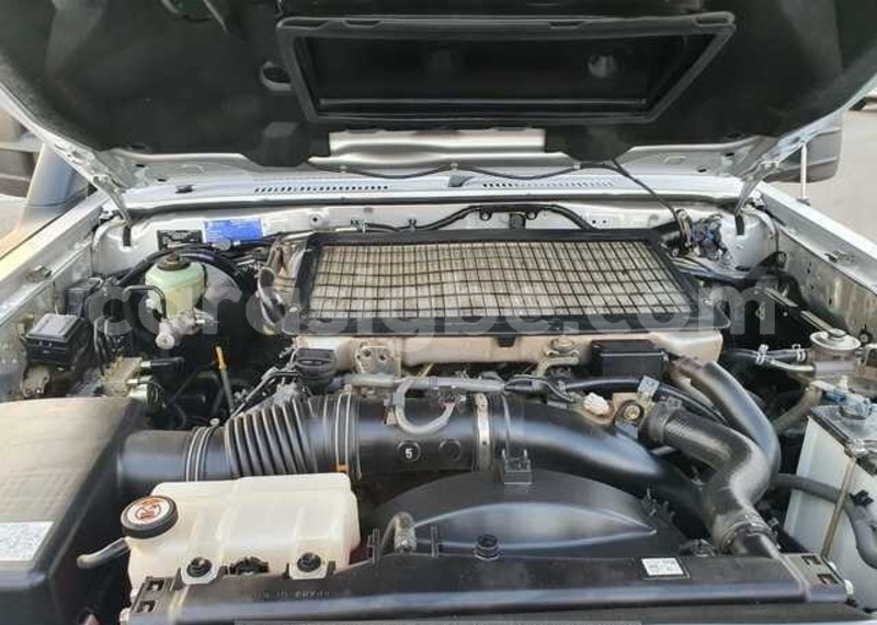 Big with watermark toyota land cruiser togo kande 11020