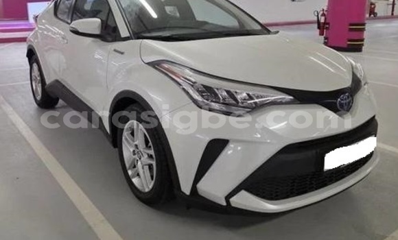 Acheter Occasion Voiture Toyota C-HR Blanc à Lomé, Maritime
