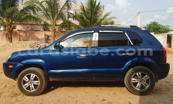 Buy Used Hyundai Tucson Blue Car in Lome in Togo Buy Used Hyundai Tucson Blue Car in Lome in Togo