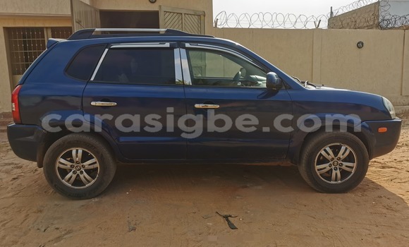 Buy Used Hyundai Tucson Blue Car in Lome in Togo Buy Used Hyundai Tucson Blue Car in Lome in Togo