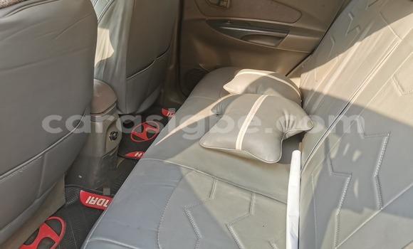 Buy Used Hyundai Tucson Blue Car in Lome in Togo Buy Used Hyundai Tucson Blue Car in Lome in Togo