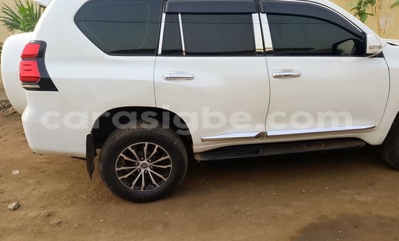Buy New Toyota Prado White Car in Lome in Maritime Buy New Toyota Prado White Car in Lome in Maritime