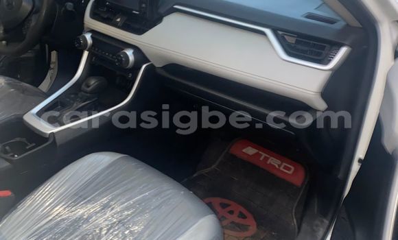 Buy New Toyota RAV4 White Car in Lome in Maritime Buy New Toyota RAV4 White Car in Lome in Maritime