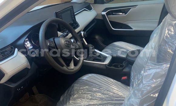 Buy New Toyota RAV4 White Car in Lome in Maritime Buy New Toyota RAV4 White Car in Lome in Maritime
