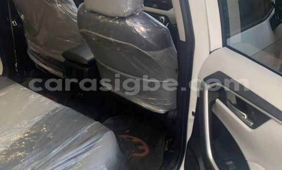 Buy New Toyota RAV4 White Car in Lome in Maritime Buy New Toyota RAV4 White Car in Lome in Maritime