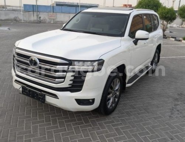 Big with watermark toyota land cruiser maritime lome 11027