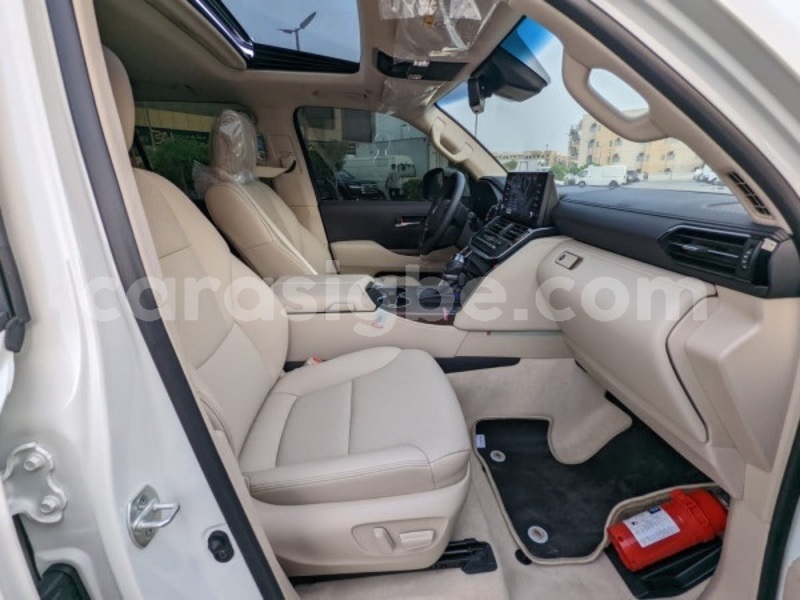 Big with watermark toyota land cruiser maritime lome 11027