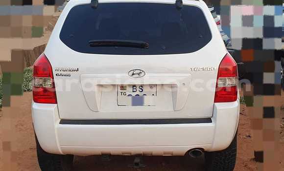 Buy Used Hyundai Tucson White Car in Lome in Togo Buy Used Hyundai Tucson White Car in Lome in Togo