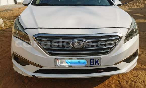 Acheter Occasion Voiture Hyundai Sonata Blanc à Lomé, Togo