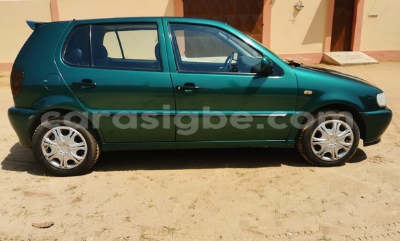 Acheter Occasion Voiture Volkswagen Polo Vert à Lomé, Togo Acheter Occasion Voiture Volkswagen Polo Vert à Lomé, Togo