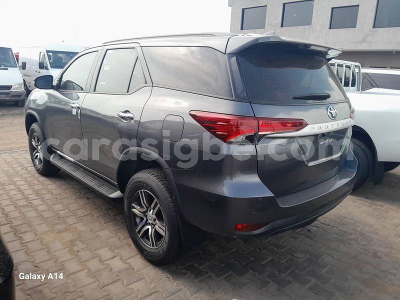 Big with watermark toyota fortuner togo lome 11053