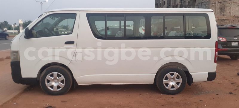Big with watermark toyota hiace togo lome 11055